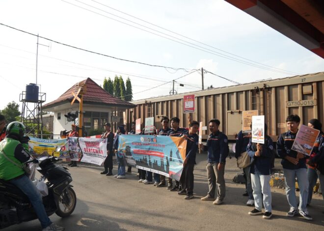 KAI Divre IV Tanjungkarang Ingatkan Masyarakat Dilarang Beraktivitas di Jalur Kereta Api