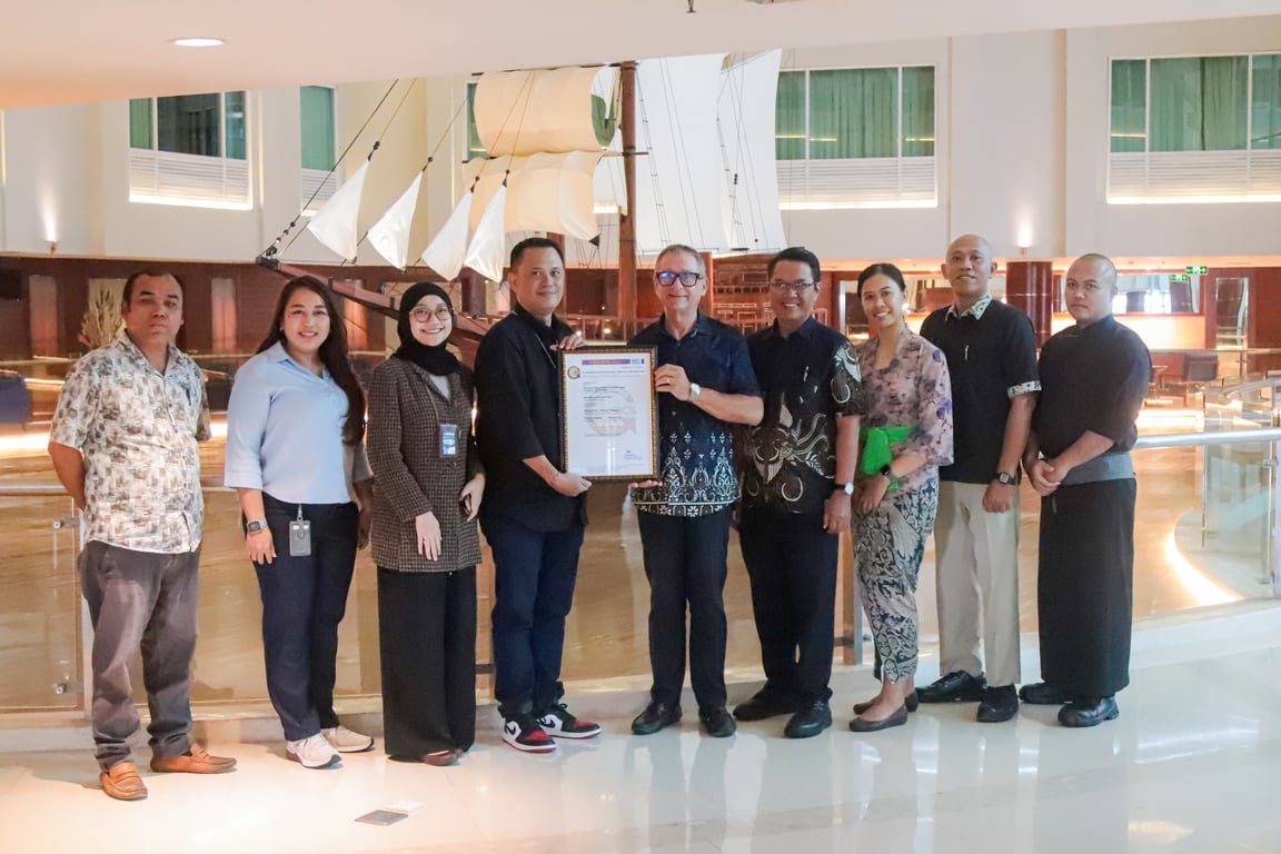 Jaga Standar Global Perhotelan, SUCOFINDO kembali Serahkan Sertifikat Hotel Bintang 5 Berbasis Risiko di Bali