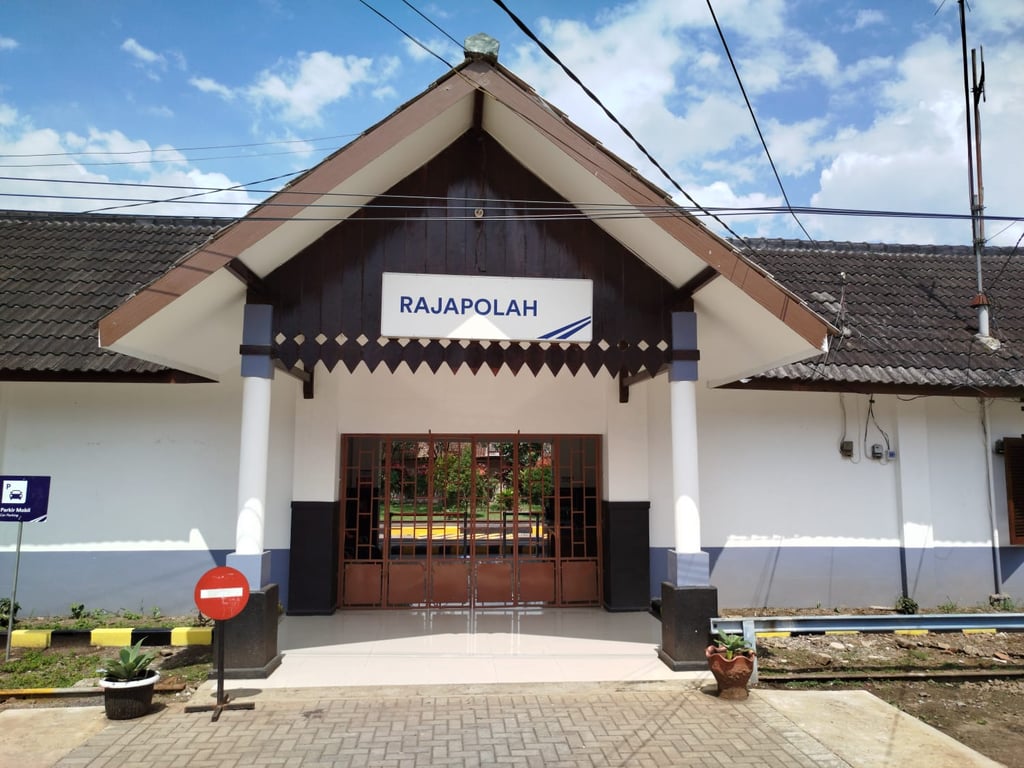 KAI Daop 2 Bandung Tingkatkan Pelayanan di Stasiun Rajapolah, KA Serayu Layani Naik Turun Penumpang Mulai 14 Maret 2026