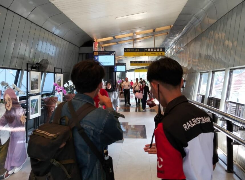 165 Relawan Dari Komunitas Railfans dan Pramuka Tinggalkan Libur Lebaran, Memilih Layani Pelanggan di wilayah KAI Daop 2 Bandung