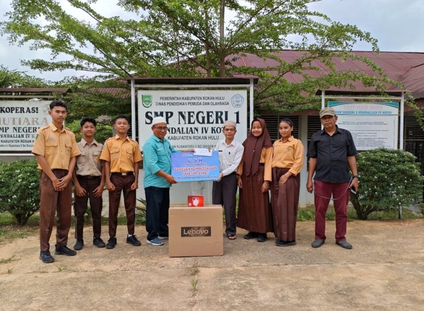 Holding Perkebunan Nusantara Dorong Pendidikan dan Ekonomi Rokan Hulu lewat Program TJSL PTPN IV Regional III