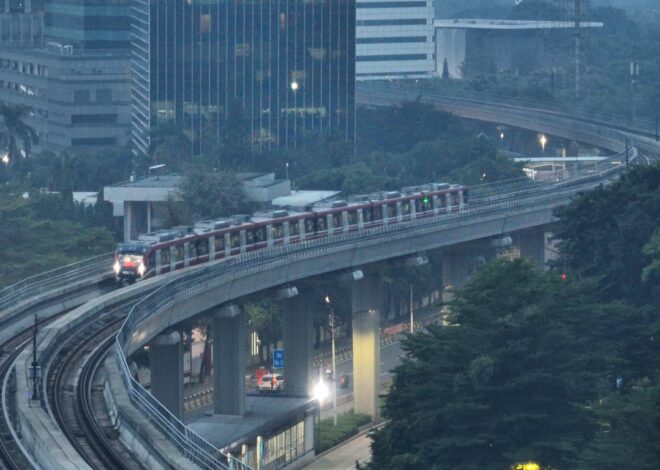 LRT Jabodebek Jaga Ketepatan Waktu di Atas 99% di Tengah Tingginya Mobilitas Perkotaan