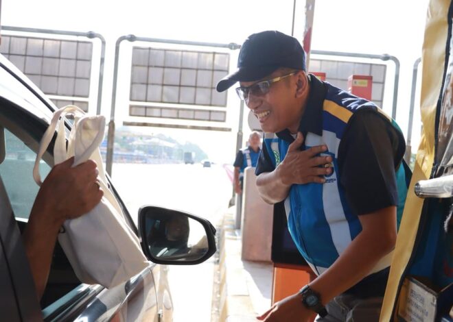 Rayakan Hari Konsumen Nasional, JTT Hadirkan Kejutan Manis bagi Pengguna Jalan Tol Trans Jawa