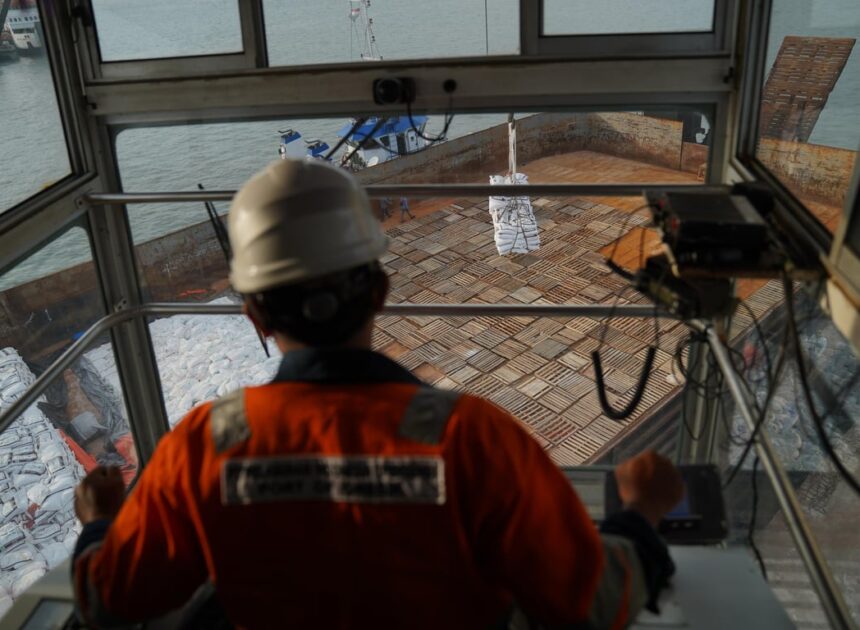 Pelindo Multi Terminal Catat Pertumbuhan Bongkar Muat Nonpetikemas di Branch Gresik