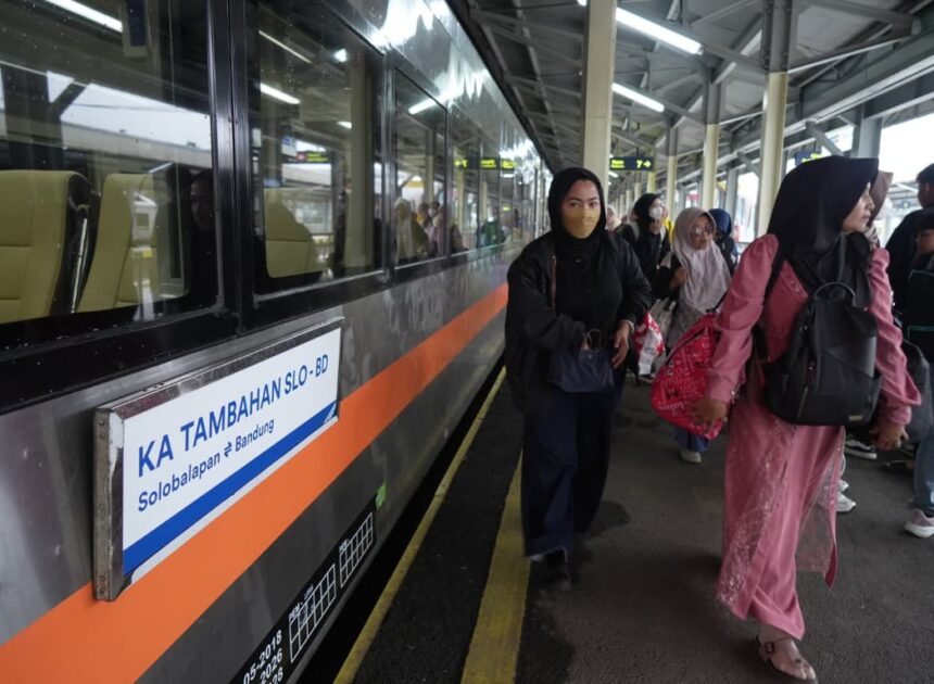 PT KAI Daop 2 Bandung Siapkan 27 Perjalanan KA Selama Periode Libur Panjang Hari Buruh Internasional