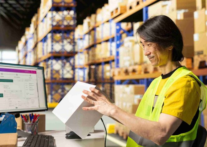 Pilih Mana? Perbandingan Kurir Terbaik Saat Kirim Paket Ke Luar Negeri