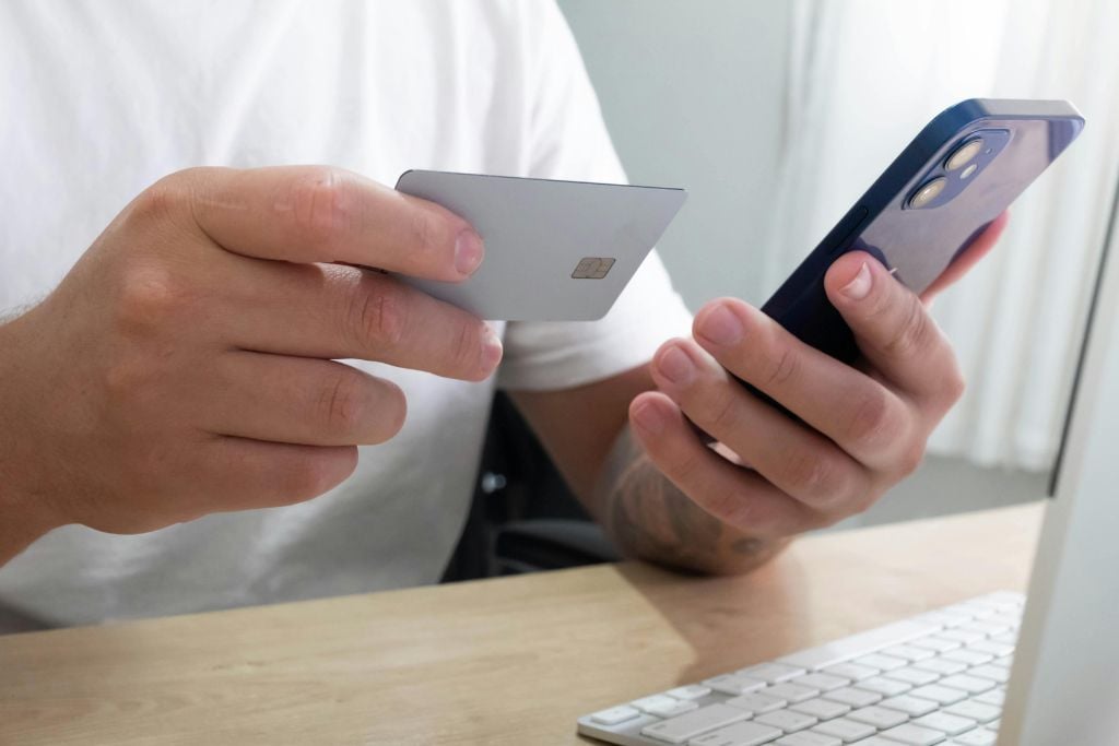 Tips Membayar Kartu Kredit Agar Tagihan Tidak Menumpuk
