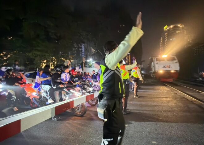 Antisipasi Pawai Kemenangan PERSIB, KAI Daop 2 Bandung Imbau Pelanggan Datang Lebih Awal ke Stasiun