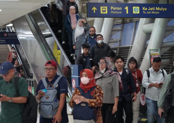 KAI Akomodir Kebutuhan Pengguna LRT Jabodebek di Libur Nasional dan Weekday