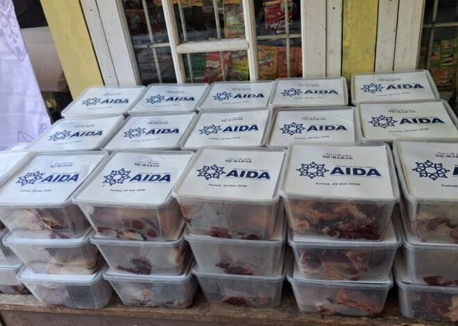 AIDA Kemlu Azerbaijan dan OIC Youth Indonesia Salurkan 500 Paket Daging Kurban bagi Masyarakat di Bogor dan Sukabumi