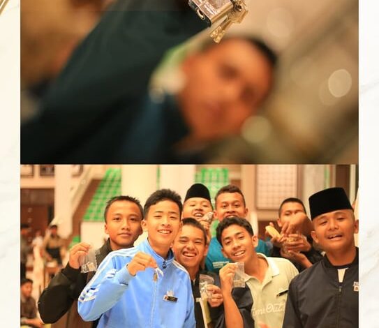 PT Vinindo Inti Pratama Dukung Panggung Gembira Pondok Pesantren Gontor melalui Sponsor Gembok Blossom untuk Seluruh Santri
