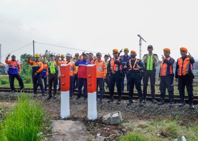 KAI Bersama Unsur Kewilayahan Perkuat Keselamatan dengan Penataan Akses Jalur Kereta di Kampung Cipondang