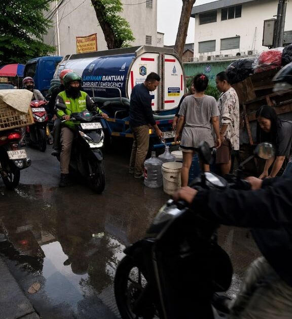 JUP lakukan perbaikan IPA Hutan Kota, PAM JAYA Komitmen Tetap Berikan Layanan Air melalui Bantuan Emergency Mobil Tangki hingga Pemberian Kompensasi selama periode gangguan
