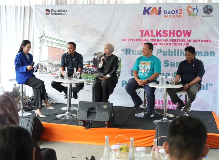 Peringati Hari Anak Nasional, KAI Daop 2 Bandung Bersama Komunitas Railfans Gaungkan STOP Pelecehan Seksual di Transportasi Publik Kereta Api