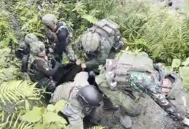 Demi Pulangkan Korban, Prajurit TNI Terobos Medan Ekstrem dan Hadapi Hujan Peluru OPM di Yahukimo
