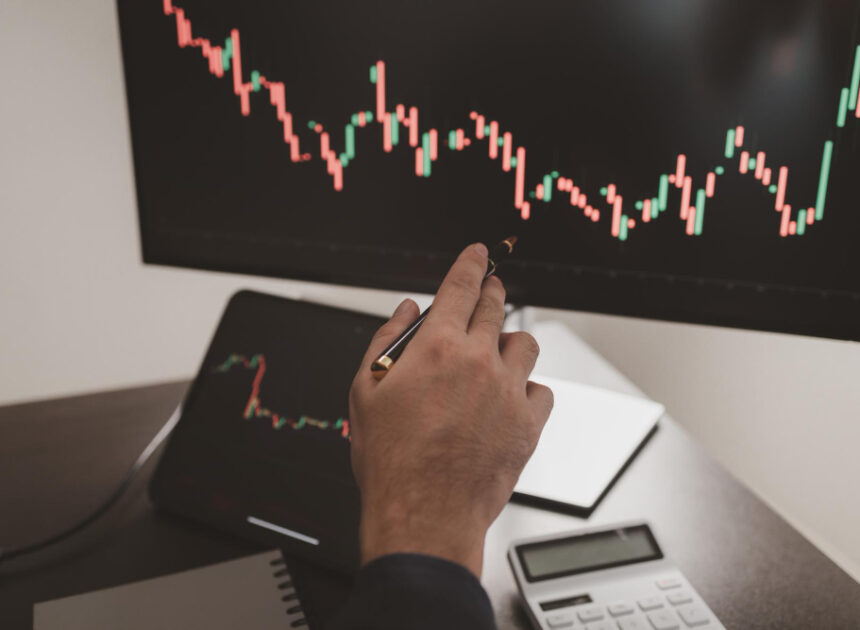 Midweek Volatility: Strategi Aman Menghadapi Rilis Data Ekonomi Berdampak Tinggi