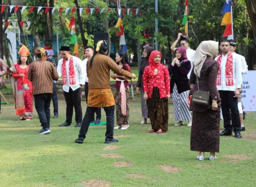 Pekerja BRI Region 6 Antusias Ikuti Beragam Lomba 17 Agustus